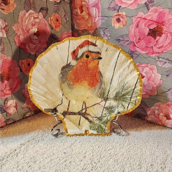 Decoupage Scalloped shells - Picture 1 of 1